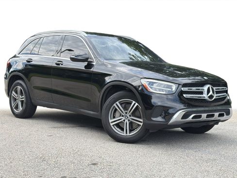 Used 2020 Mercedes-Benz GLC 300 4MATIC image 2