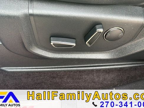 Used 2017 Ford F150 Raptor w/ Equipment Group 802A Luxury image 15