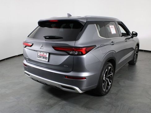 Used 2022 Mitsubishi Outlander SEL image 15