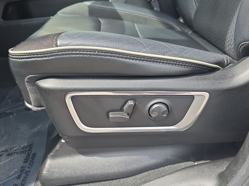 Used 2022 RAM 1500 Laramie AWD/4WD image 20