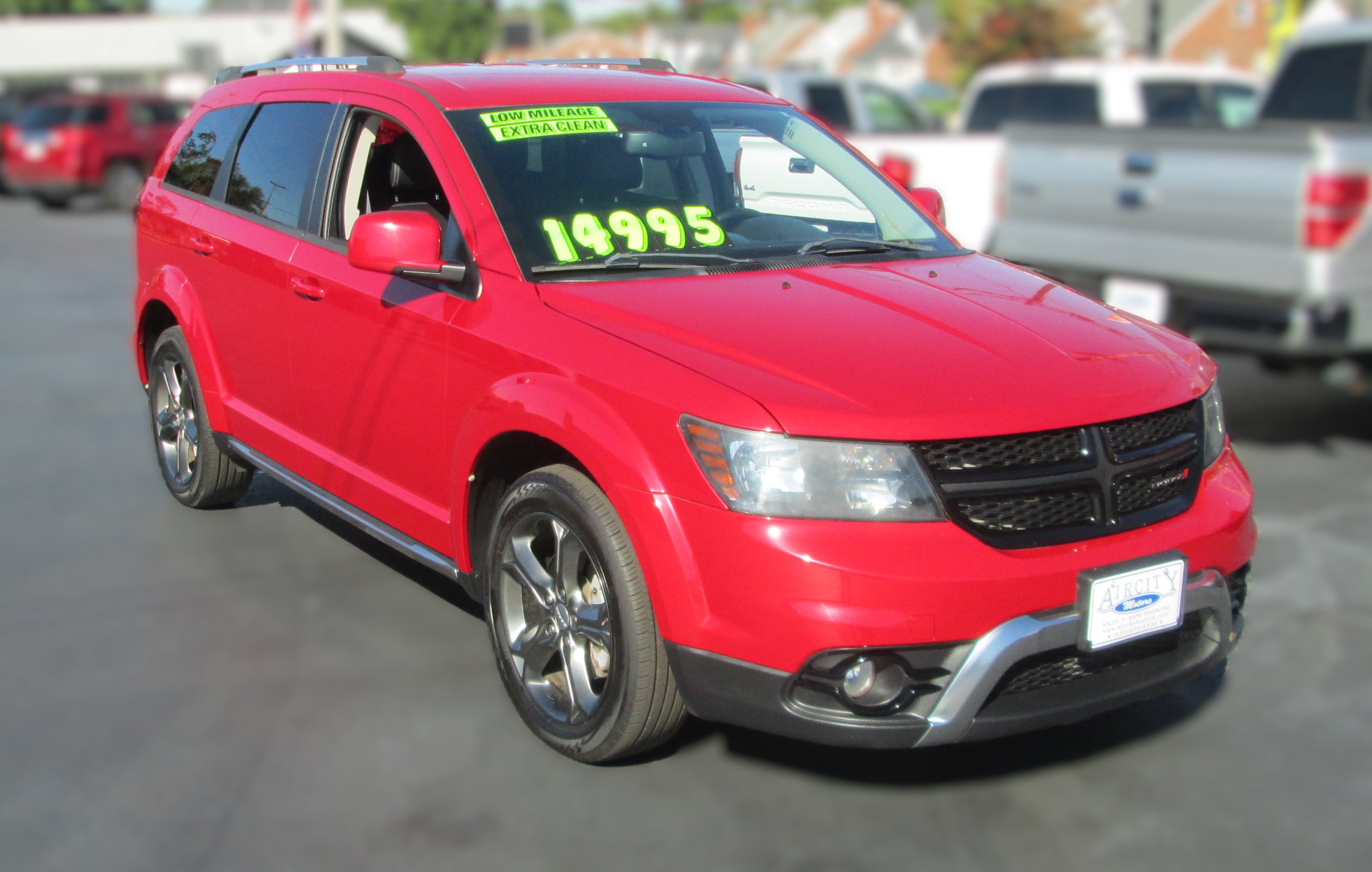 Used 2016 Dodge Journey Crossroad w/ Popular Equipment Group FWD image 1