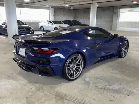 Used 2025 Chevrolet Corvette Z06 image 8