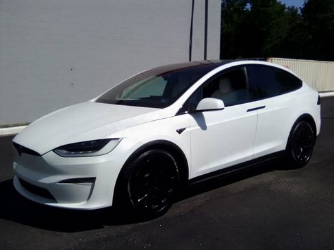 Used 2022 Tesla Model X AWD/4WD image 13