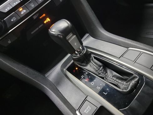 Used 2019 Honda Civic EX-L image 27