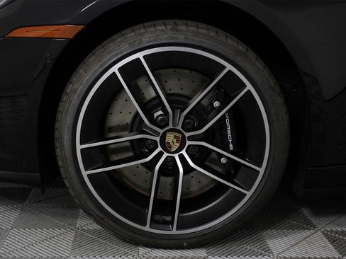 New 2026 Porsche 911 Carrera 4S image 17