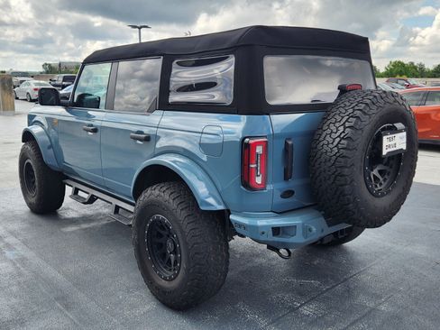 Used 2023 Ford Bronco Badlands w/ Sasquatch Package AWD/4WD image 3