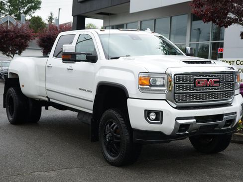Used 2018 GMC Sierra 3500 Denali AWD/4WD image 7