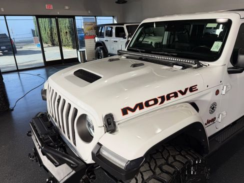 Used 2021 Jeep Gladiator Mojave image 6
