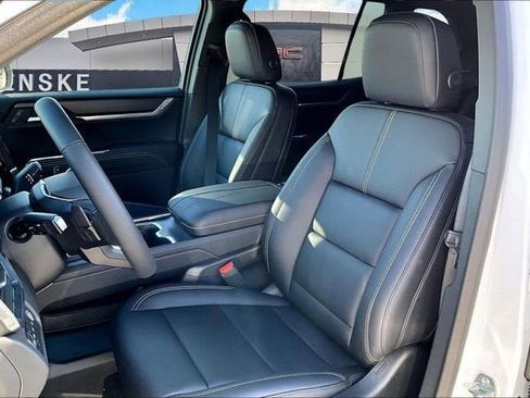 New 2026 GMC Acadia Elevation w/ Black Edition image 10