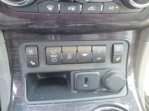 Used 2017 Buick Enclave Premium w/ Experience Buick Package image 16