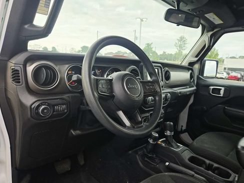 Used 2020 Jeep Wrangler Unlimited Sport AWD/4WD image 6