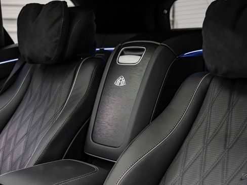 Used 2024 Mercedes-Benz Maybach GLS 600 4MATIC image 97