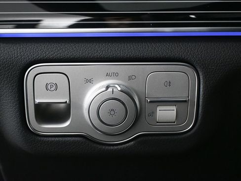 New 2026 Mercedes-Benz GLE 450 4MATIC Coupe image 9