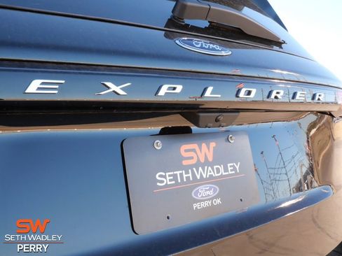 New 2026 Ford Explorer Active w/ Active Comfort Package image 10