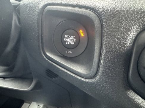 Used 2024 Jeep Wrangler Unlimited Sport image 21