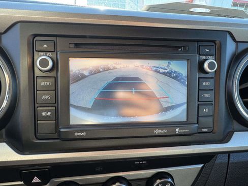 Used 2019 Toyota Tacoma SR5 image 31