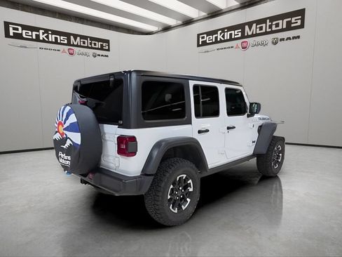 Used 2025 Jeep Wrangler Unlimited Rubicon 4xe w/ Safety Group AWD/4WD image 5