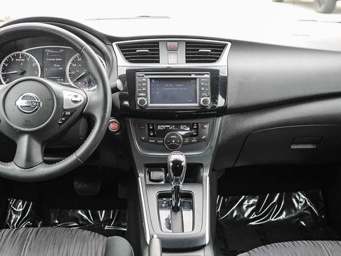 Used 2018 Nissan Sentra SV w/ Premium Package (P01) FWD image 13