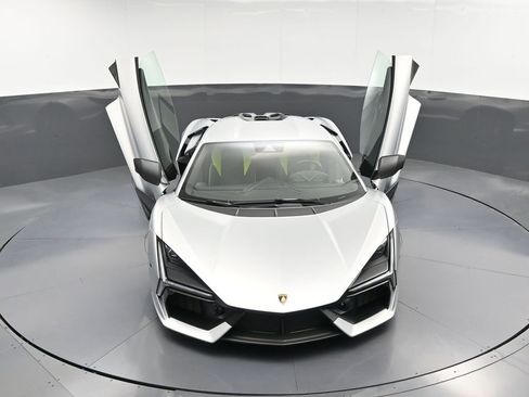 Used 2024 Lamborghini Revuelto AWD/4WD image 31