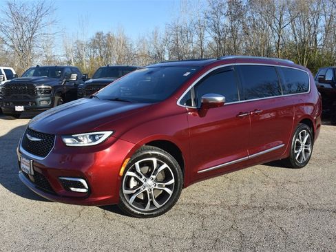 Used 2021 Chrysler Pacifica Pinnacle image 13