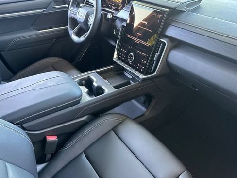 Used 2026 GMC Acadia Elevation w/ Black Edition FWD image 17