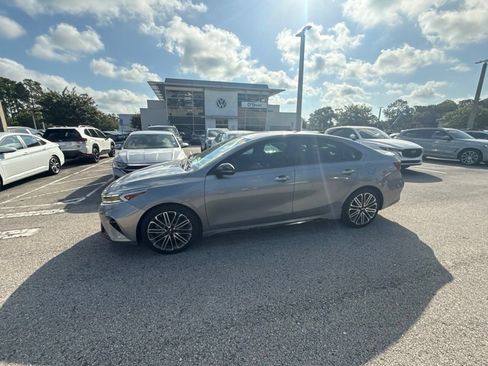 Used 2022 Kia Forte GT FWD image 4