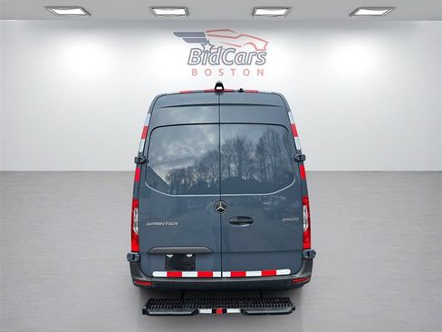 Used 2019 Mercedes-Benz Sprinter 144 Cargo image 5