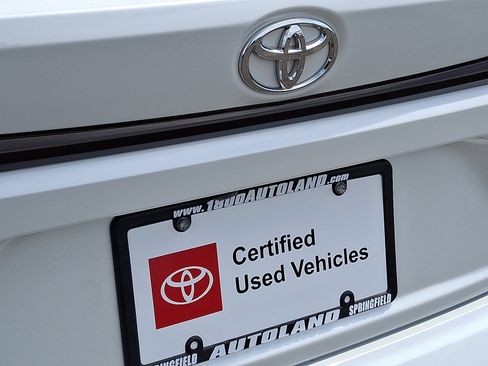 Certified 2022 Toyota Corolla LE image 29