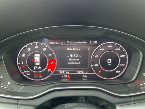 Used 2018 Audi SQ5 Premium Plus w/ Navigation Package AWD/4WD image 18