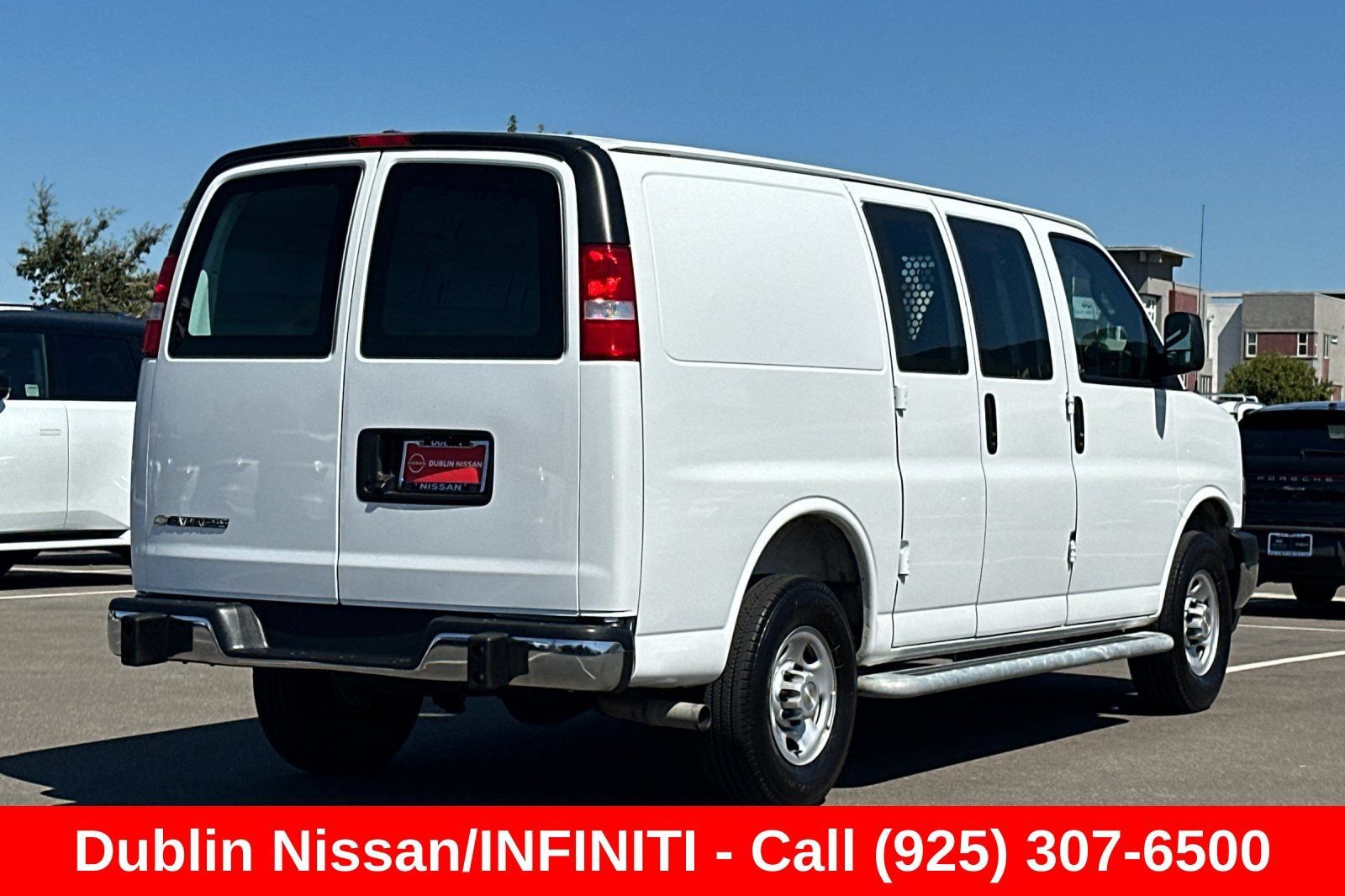 Used 2025 Chevrolet Express 2500 w/ Driver Convenience Package RWD image 4