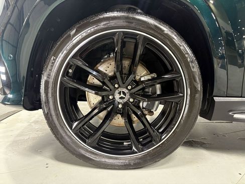 Used 2024 Mercedes-Benz GLS 450 4MATIC w/ Pinnacle Trim Package image 38