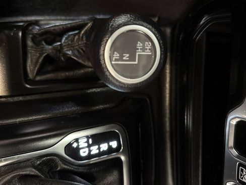 Used 2022 Jeep Wrangler Unlimited Sport AWD/4WD image 23