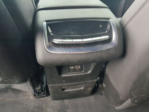 Used 2025 Cadillac XT6 Luxury w/ LPO, Floor Liner Package AWD/4WD image 19