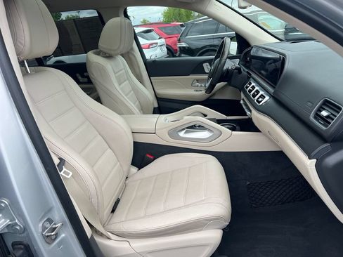 Used 2020 Mercedes-Benz GLS 580 4MATIC image 44