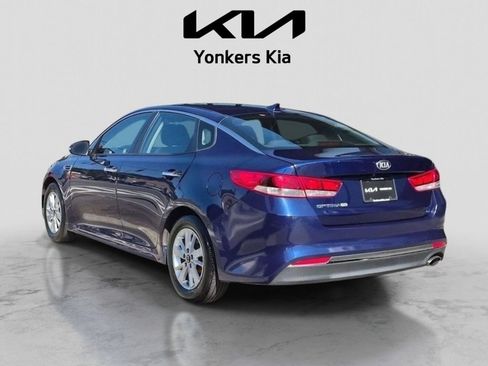 Used 2017 Kia Optima LX FWD image 8