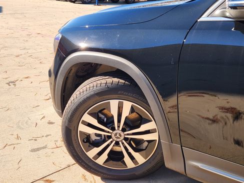 New 2026 Mercedes-Benz GLB 250 image 5