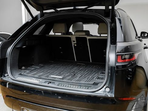 Used 2023 Land Rover Range Rover Velar R-Dynamic S image 54