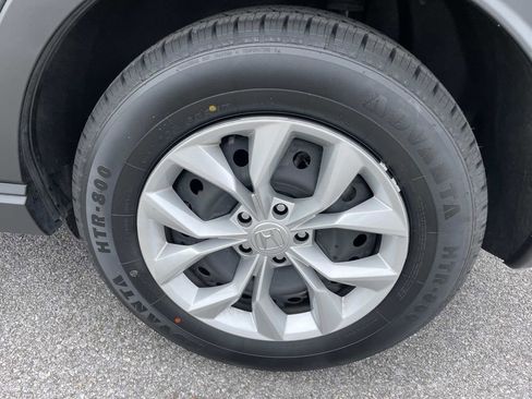 Used 2025 Honda CR-V LX image 10