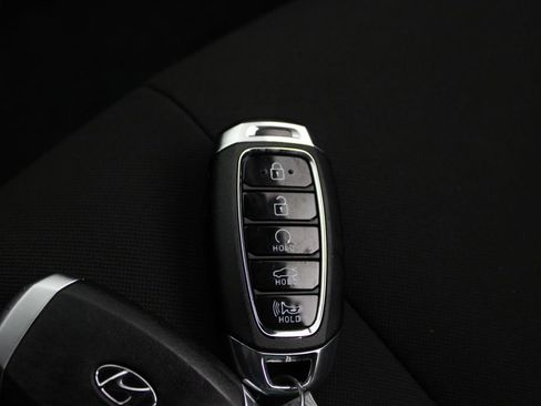 Certified 2022 Hyundai Elantra SEL w/ Convenience Package FWD image 31