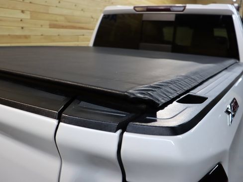 Used 2019 GMC Sierra 1500 SLT w/ SLT Premium Plus Package AWD/4WD image 40