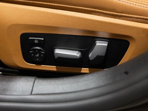 Used 2025 BMW M850i xDrive image 26