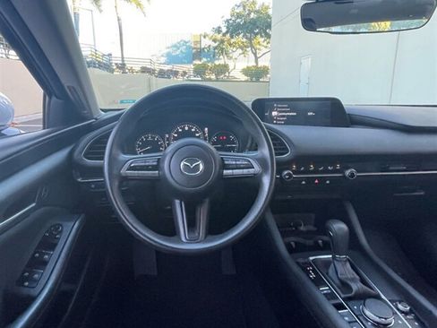 Used 2020 MAZDA MAZDA3 Sedan FWD image 13