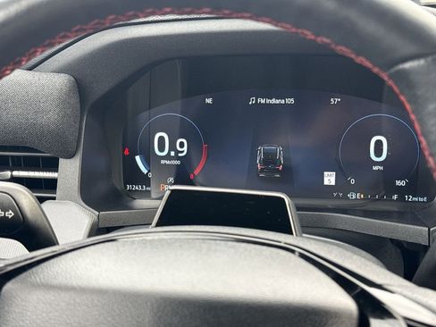 Used 2025 Ford Explorer ST-Line w/ ST-Line Street Pack image 10