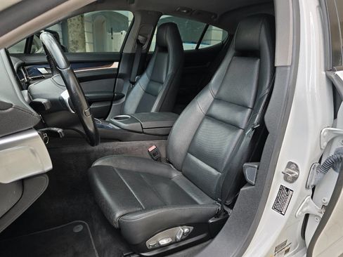 Used 2015 Porsche Panamera S w/ Premium Package image 81