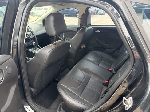 Used 2015 Ford Focus Titanium FWD image 10