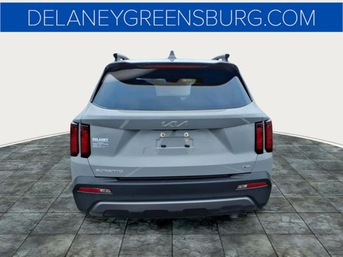 Used 2023 Kia Sorento X-Line EX image 4