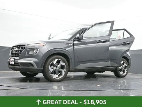 Used 2025 Hyundai Venue SEL image 52