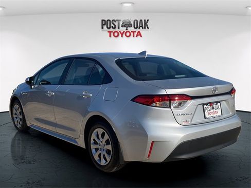 Used 2026 Toyota Corolla LE image 5