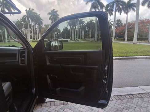 Used 2017 RAM 1500 Tradesman RWD image 31