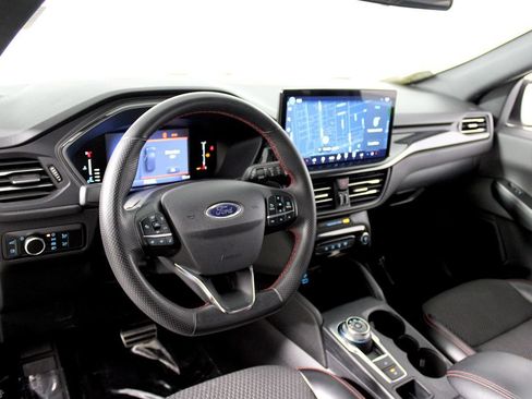Used 2023 Ford Escape ST-Line w/ Equipment Group 301A FWD image 6